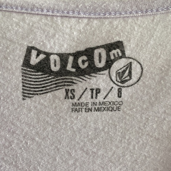 Volcom shirt - Picture 2 of 3